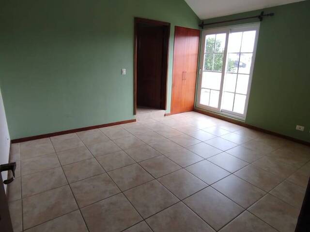 #387 - Casa para Venta en Ciudad de Guatemala - Guatemala - 3