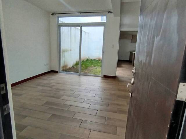 #434 - Casa para Alquiler en Ciudad de Guatemala - Guatemala - 2